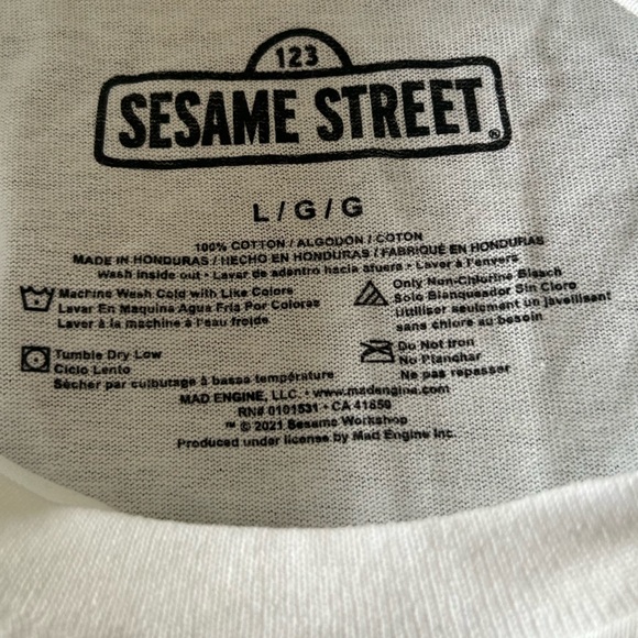 MAD Engine White Unisex Sesame Street Graphic Tee Size L - Picture 2 of 3